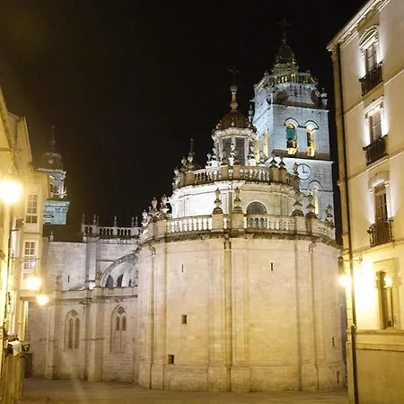 Bed & Center لوغو